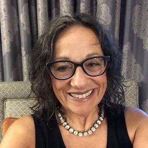 Meet your Posher, Freda-dale